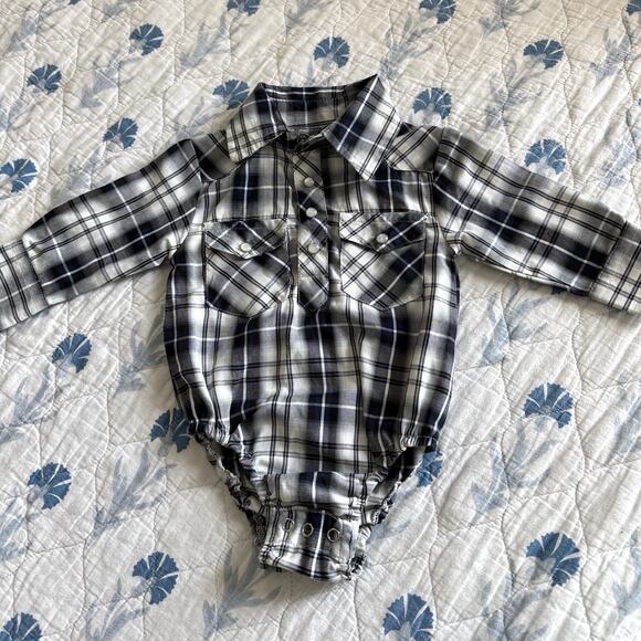 Red River Baby Pearl Snap WESTERN Bodysuits Long Sleeve Plaid & Denim 3-6 Months - Picture 2 of 10